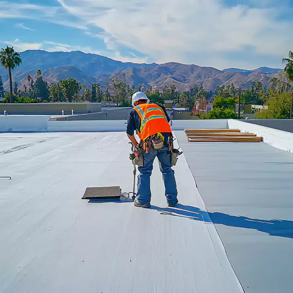 Why Evanston Roofing Pros Is the Flat Roofing Choice in Evanston, IL?